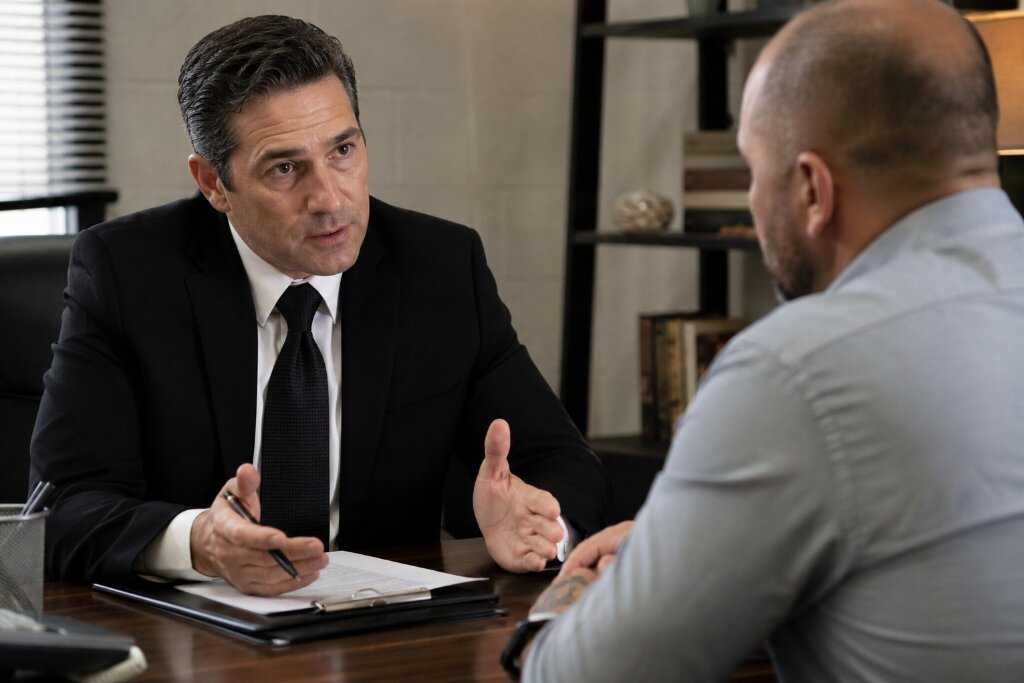 Bail Bondsman Helping Client